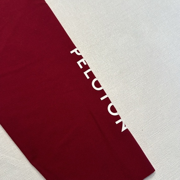 PELOTON Cadent High Rise Pocket Legging Burgundy - Picture 4 of 5